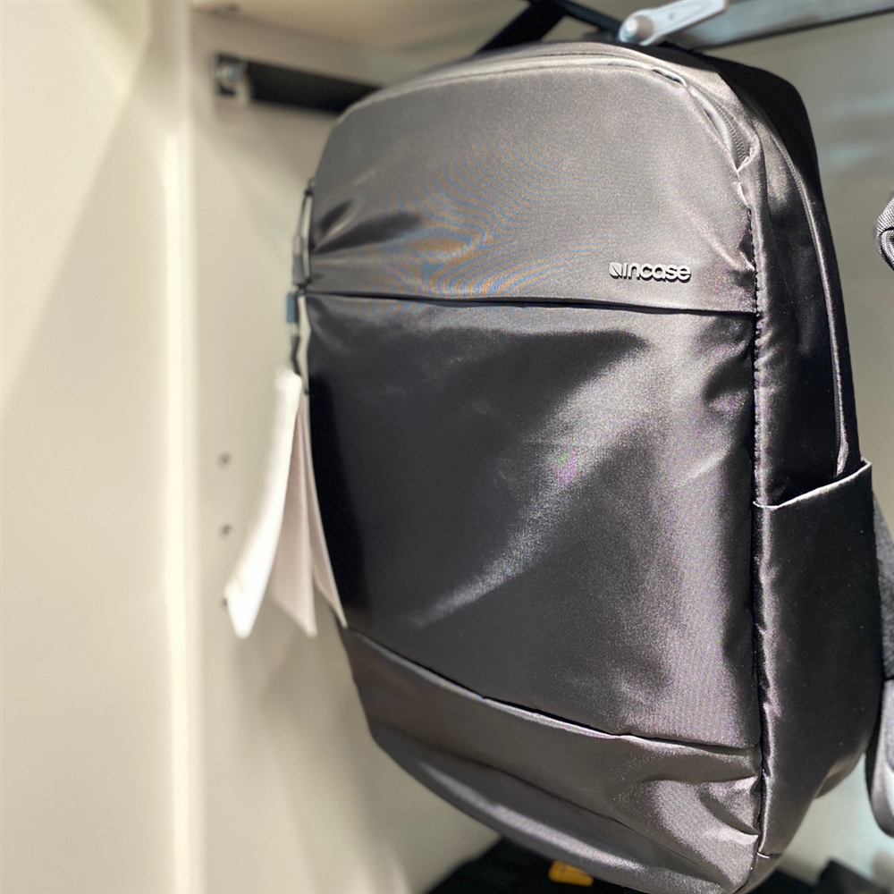 INCASEで迷ったらコレ！City Compact Backpack OSHMANS 別注 のススメ ...